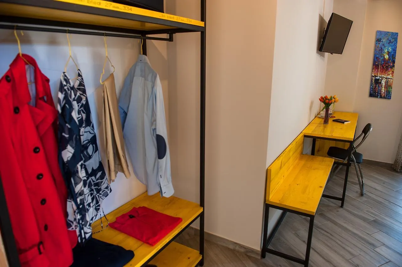 ** Frühstückspension B&B L'Officina Di Apollo Mondello Italien